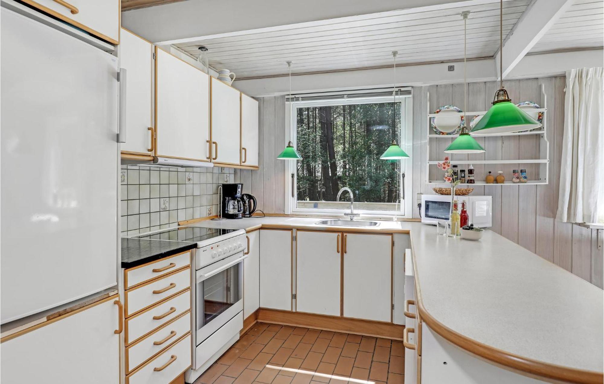 Lovely Home In Nexo With Kitchen Екстер'єр фото